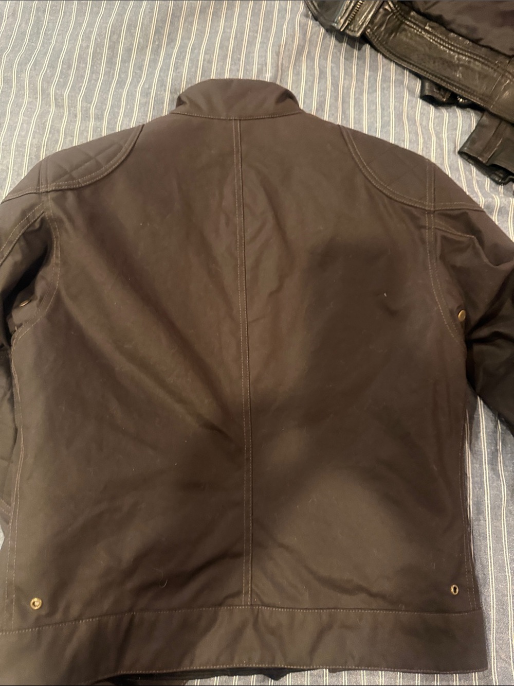 Belstaff Brooklands 2.0 Waxed Motorcycle Jacket, a classic short-style blouson - Picture 14 of 16